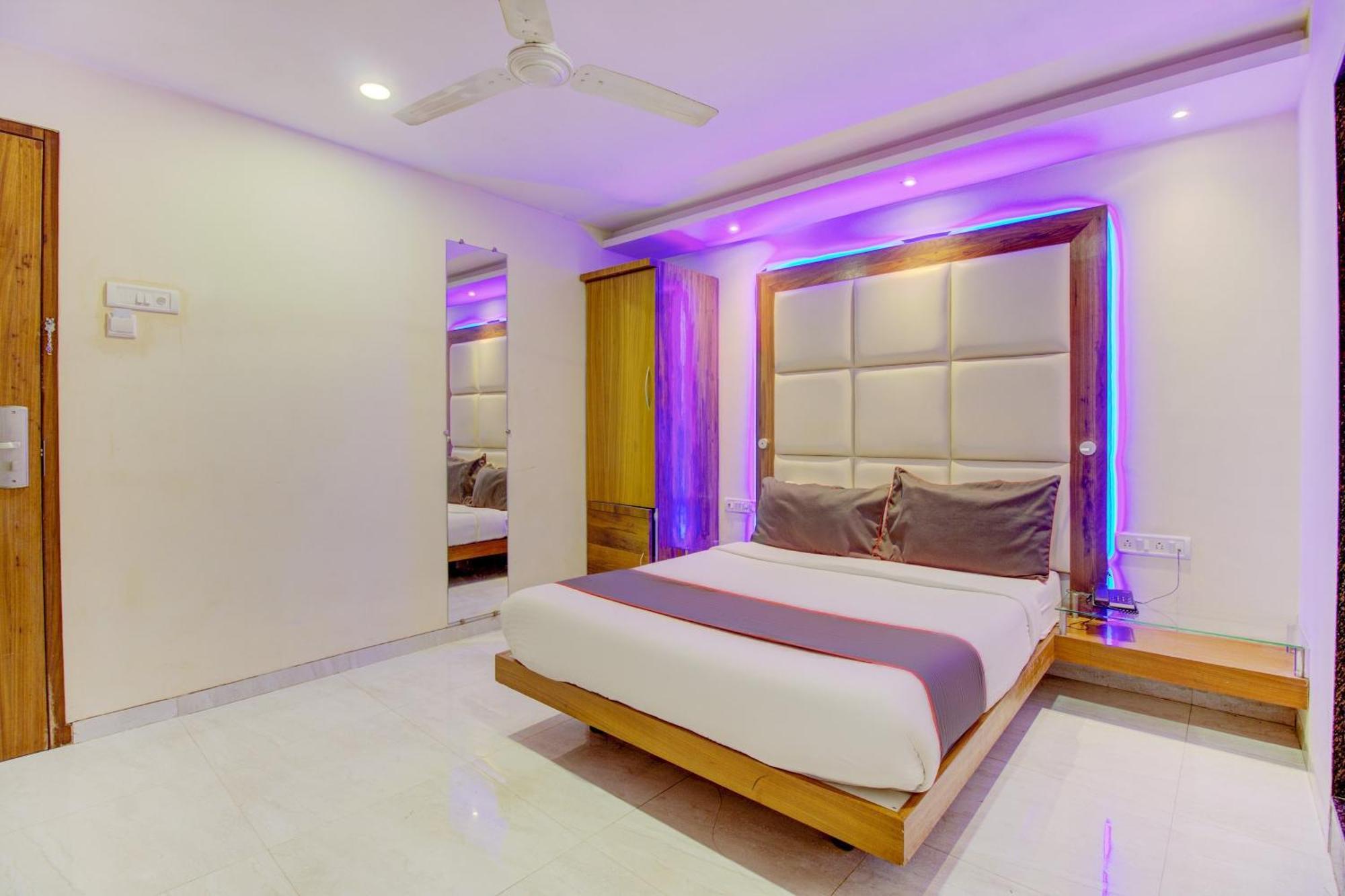 Hotel O Address Inn Мумбаи Экстерьер фото